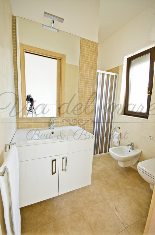 Viadelmare Rooms Monopoli Room photo